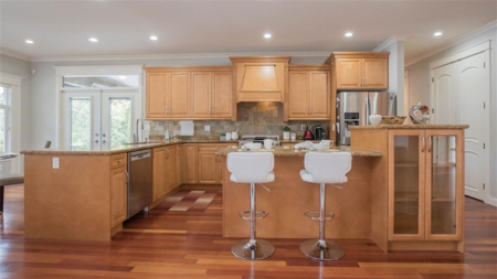 Kitchen Island Photo of 3689 159a Street, Surrey, BC