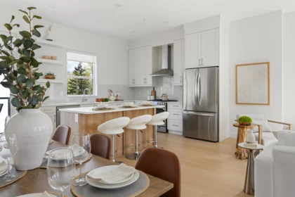Breakfast Nook Photo of 2 20645 68 Avenue, Langley, BC