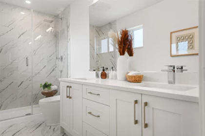 Kitchen Island Photo of 2 20645 68 Avenue, Langley, BC