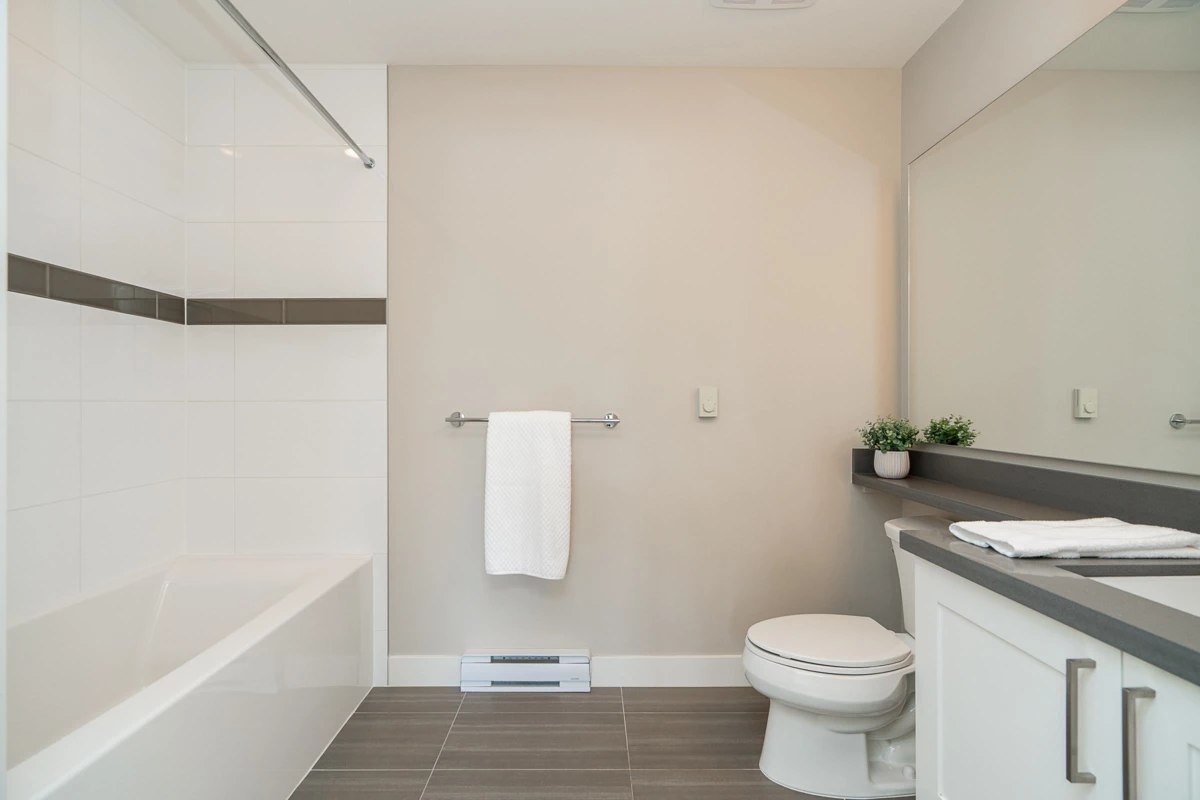 Mudroom Photo of 2410 963 Charland Avenue, Coquitlam, BC