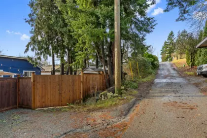 Backyard Photo of 32931 1st Avenue, Mission, BC