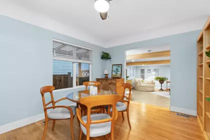 Kitchen Island Photo of 32931 1st Avenue, Mission, BC