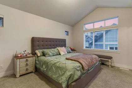 Bedroom 4 Photo of 2112 165a Street, Surrey, BC