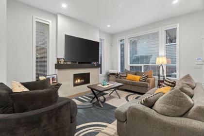 Breakfast Nook Photo of 2112 165a Street, Surrey, BC