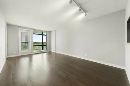 1203 3660 Vanness Avenue, Vancouver, BC, Vancouver — Apartment/Condo for sale