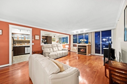 Kitchen Island Photo of 1801 555 Austin Avenue, Coquitlam, BC