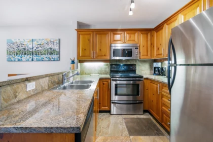 Kitchen Island Photo of 16 4890 Painted Cliff Road, Whistler, BC