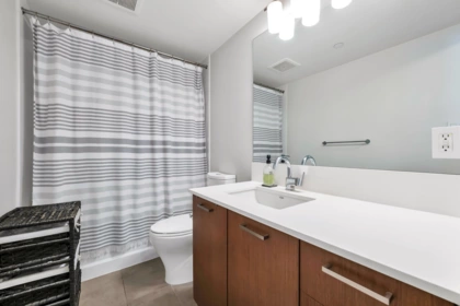Walk-In Closet Photo of 607 1372 Seymour Street, Vancouver, BC