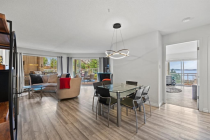 Breakfast Nook Photo of 102 15025 Victoria Avenue, White Rock, BC