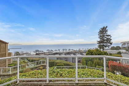 Office / Den Photo of 102 15025 Victoria Avenue, White Rock, BC