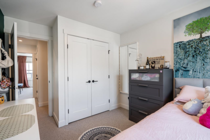 Mudroom Photo of 15 16565 24a Avenue, Surrey, BC