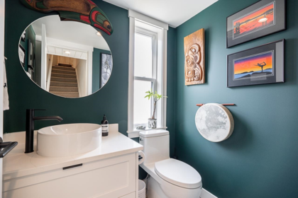 Primary Bathroom Photo of 15 16565 24a Avenue, Surrey, BC
