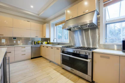 Breakfast Nook Photo of 8280 Colonial Road, Richmond, BC