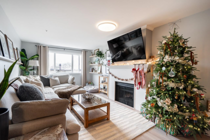 209 15233 Pacific Avenue, White Rock, BC, White Rock — Apartment/Condo for sale