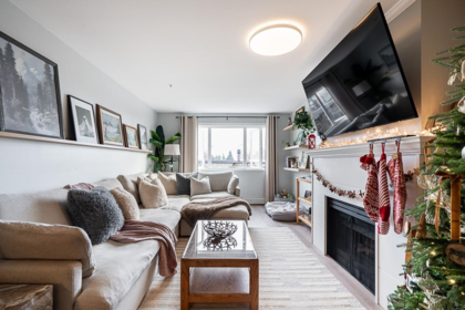 209 15233 Pacific Avenue, White Rock, BC, White Rock — Apartment/Condo for sale