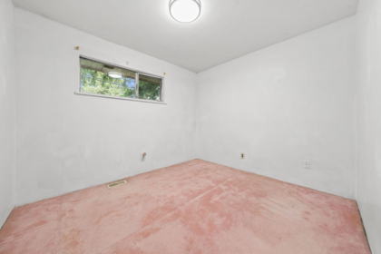 Laundry Room Photo of 14750 60 Avenue, Surrey, BC
