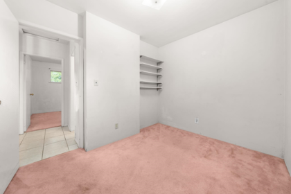Office / Den Photo of 14750 60 Avenue, Surrey, BC