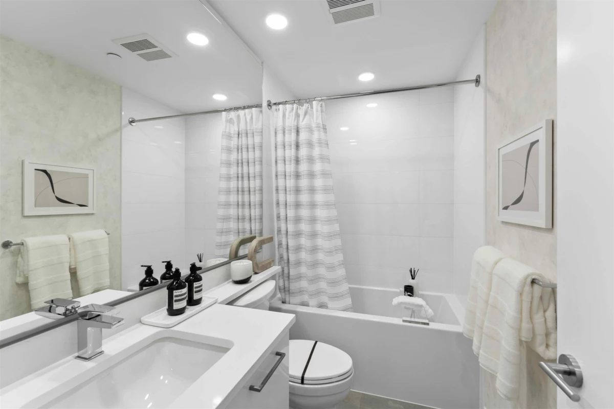 Kitchen Island Photo of 2801 518 Clarke Road, Coquitlam, BC