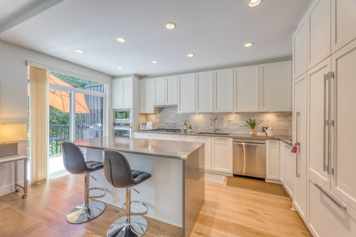 Dining Area Photo of 34 3306 Princeton Avenue, Coquitlam, BC