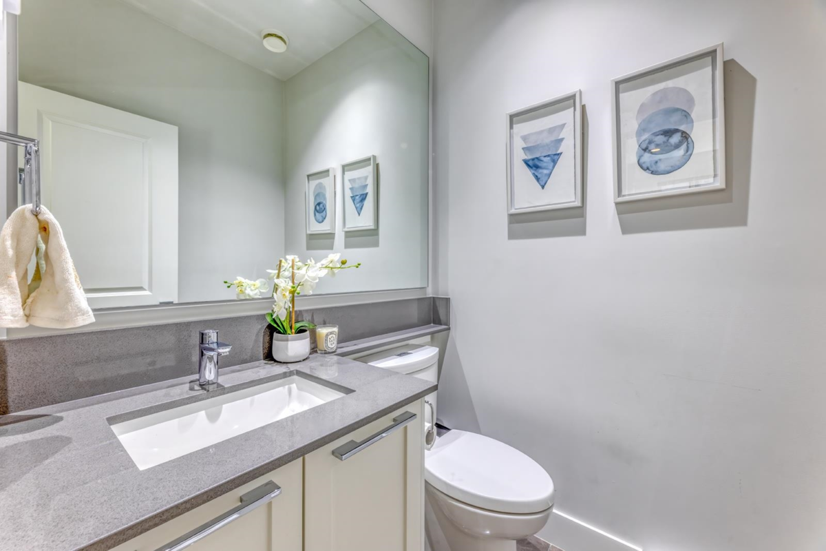 Primary Bathroom Photo of 34 3306 Princeton Avenue, Coquitlam, BC