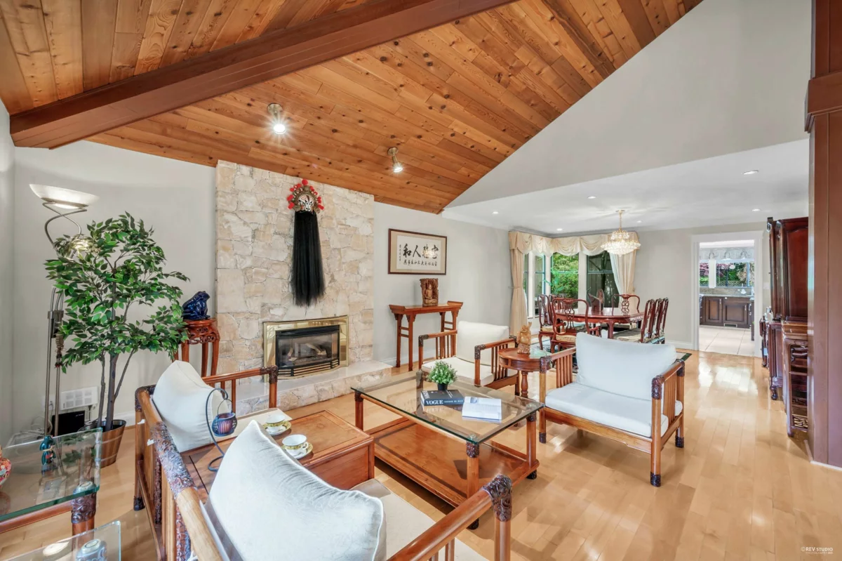 Living Room Photo of 11681 Summit Crescent, Delta, BC