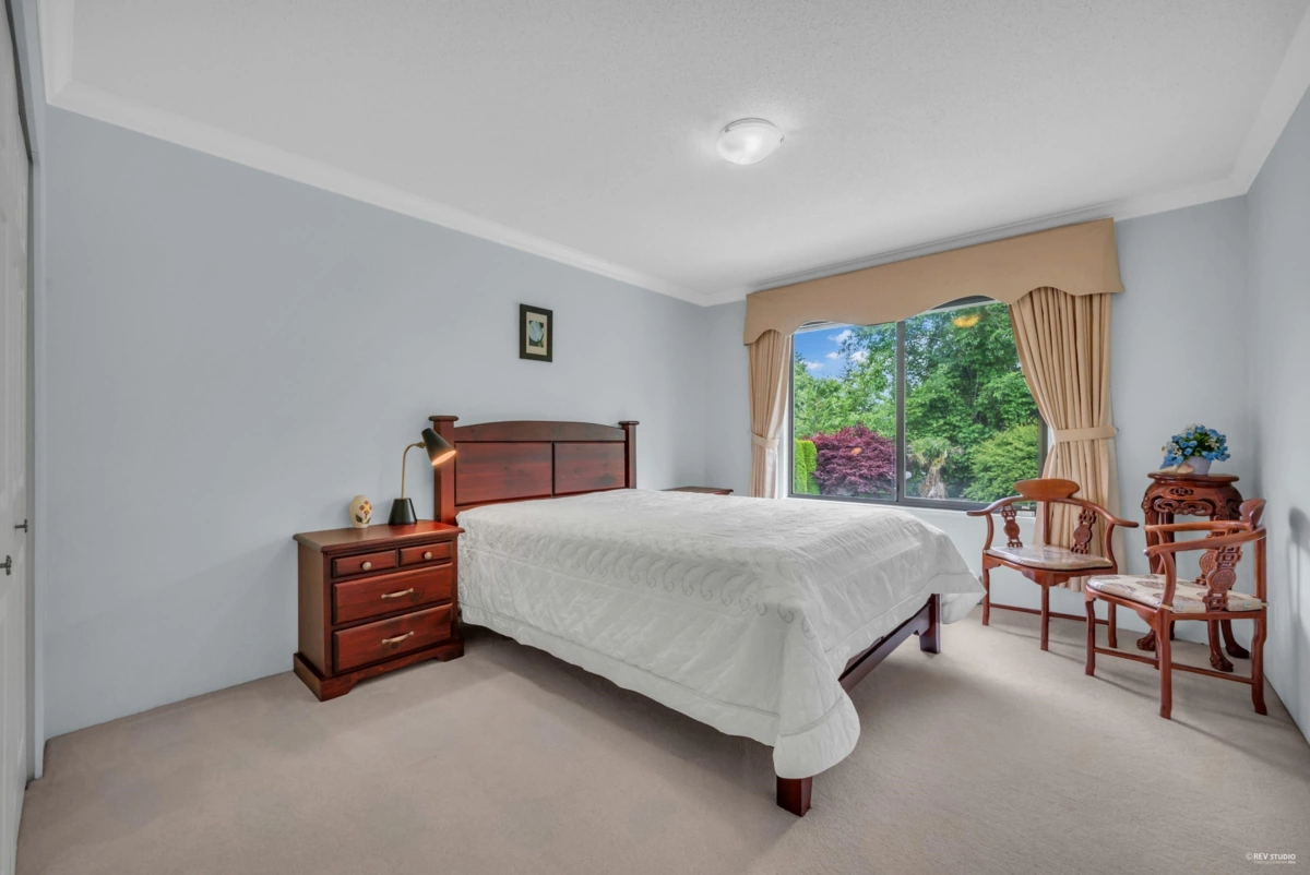 Staircase Photo of 11681 Summit Crescent, Delta, BC