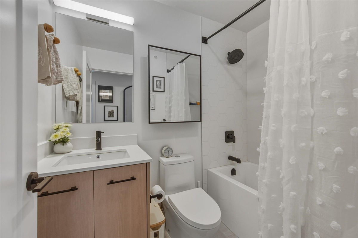 Mudroom Photo of 1 7360 Crabapple Court, Pemberton, BC
