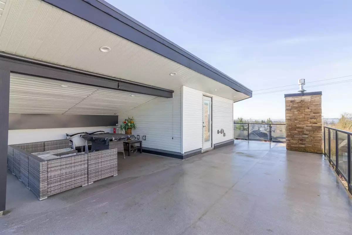 Garage Interior Photo of 13712 232 Street, Maple Ridge, BC