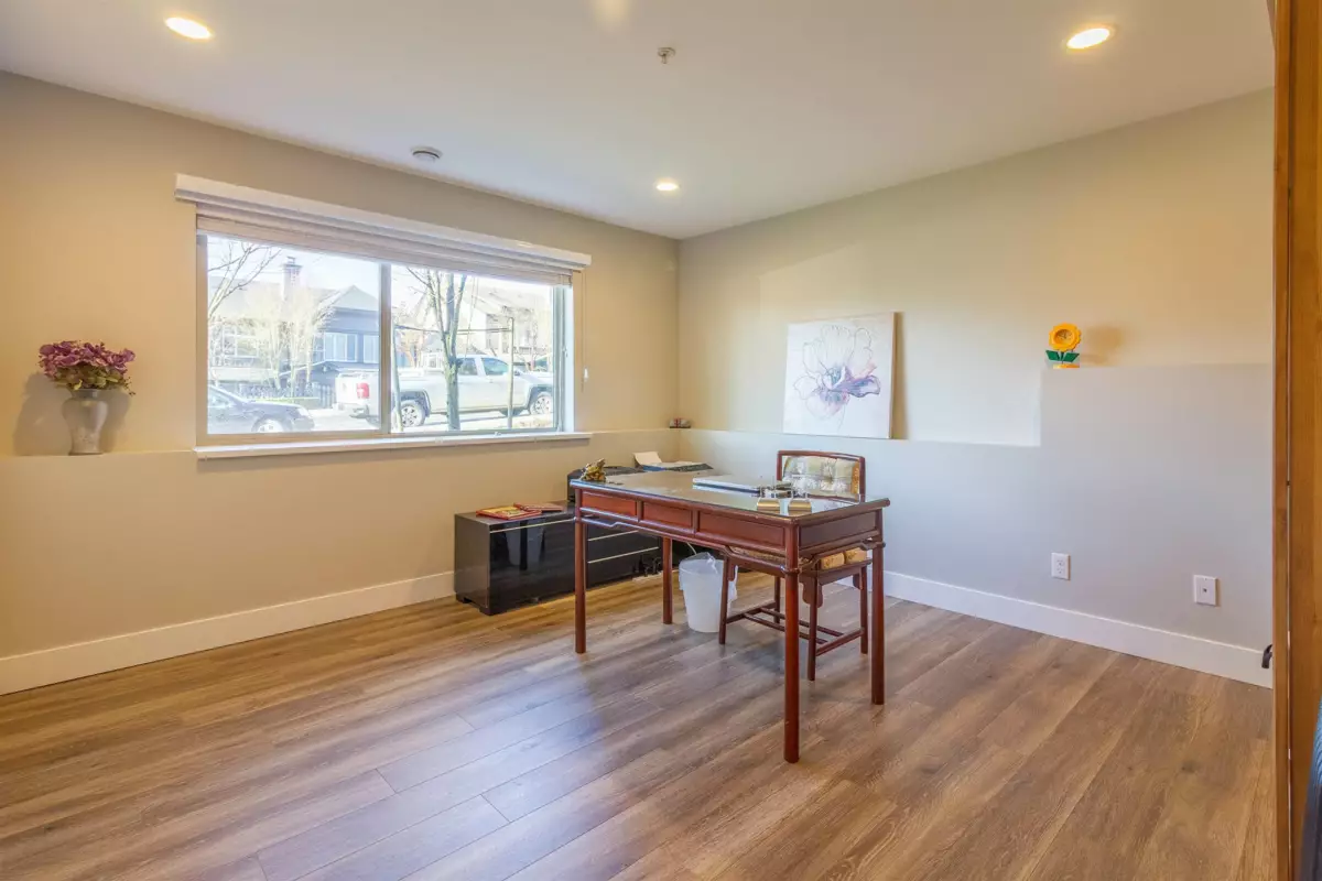 Garden / Landscaping Photo of 13712 232 Street, Maple Ridge, BC