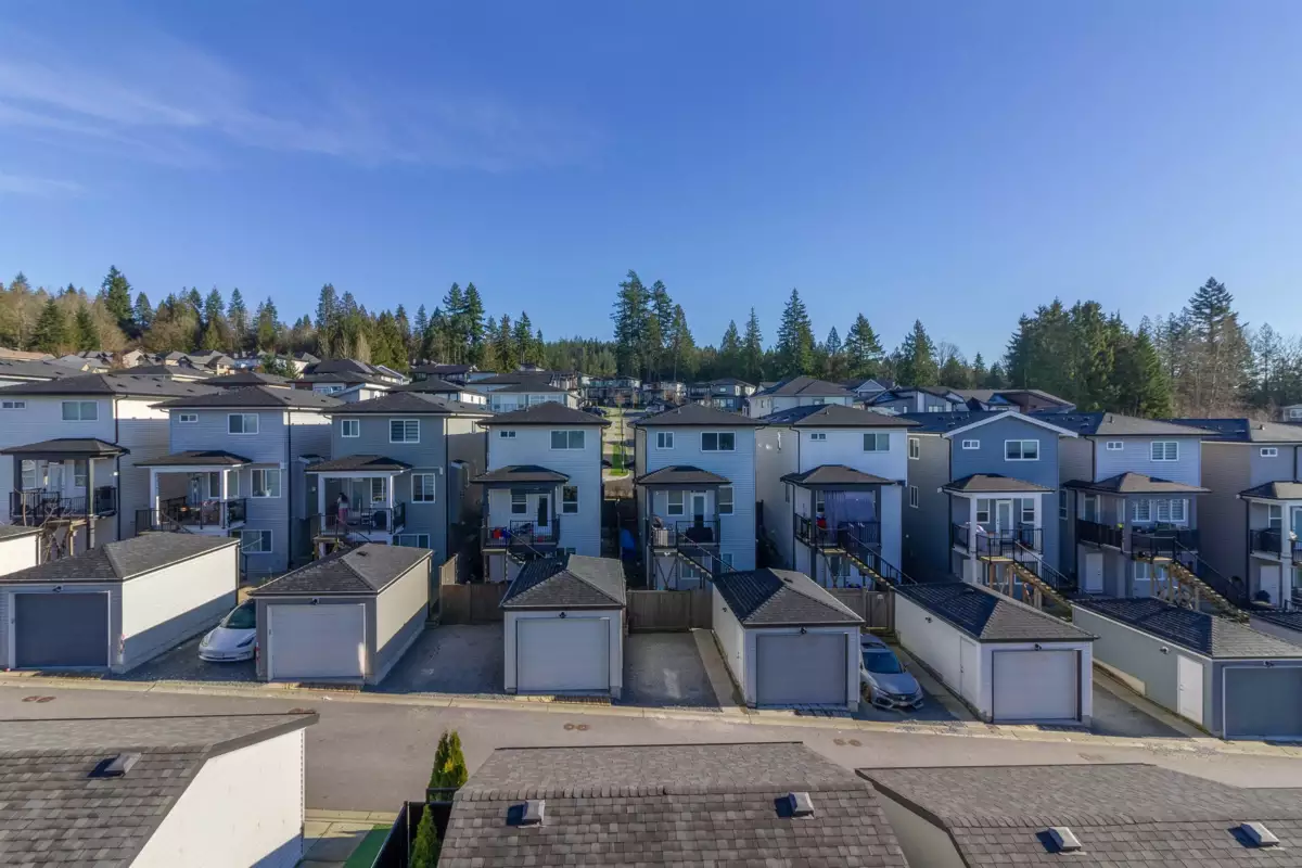 Hallway Photo of 13712 232 Street, Maple Ridge, BC