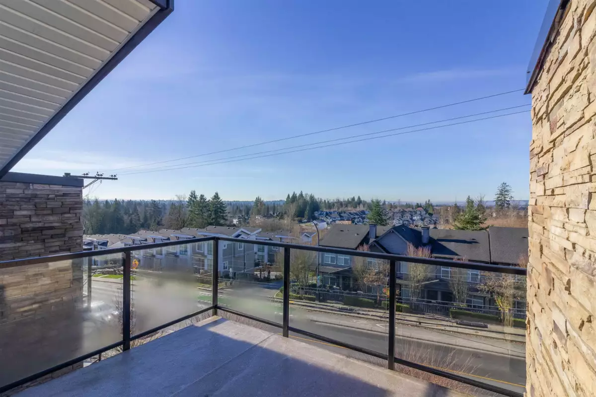 Outdoor Patio Photo of 13712 232 Street, Maple Ridge, BC