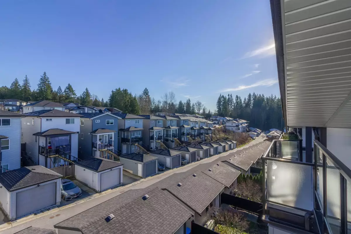 Staircase Photo of 13712 232 Street, Maple Ridge, BC