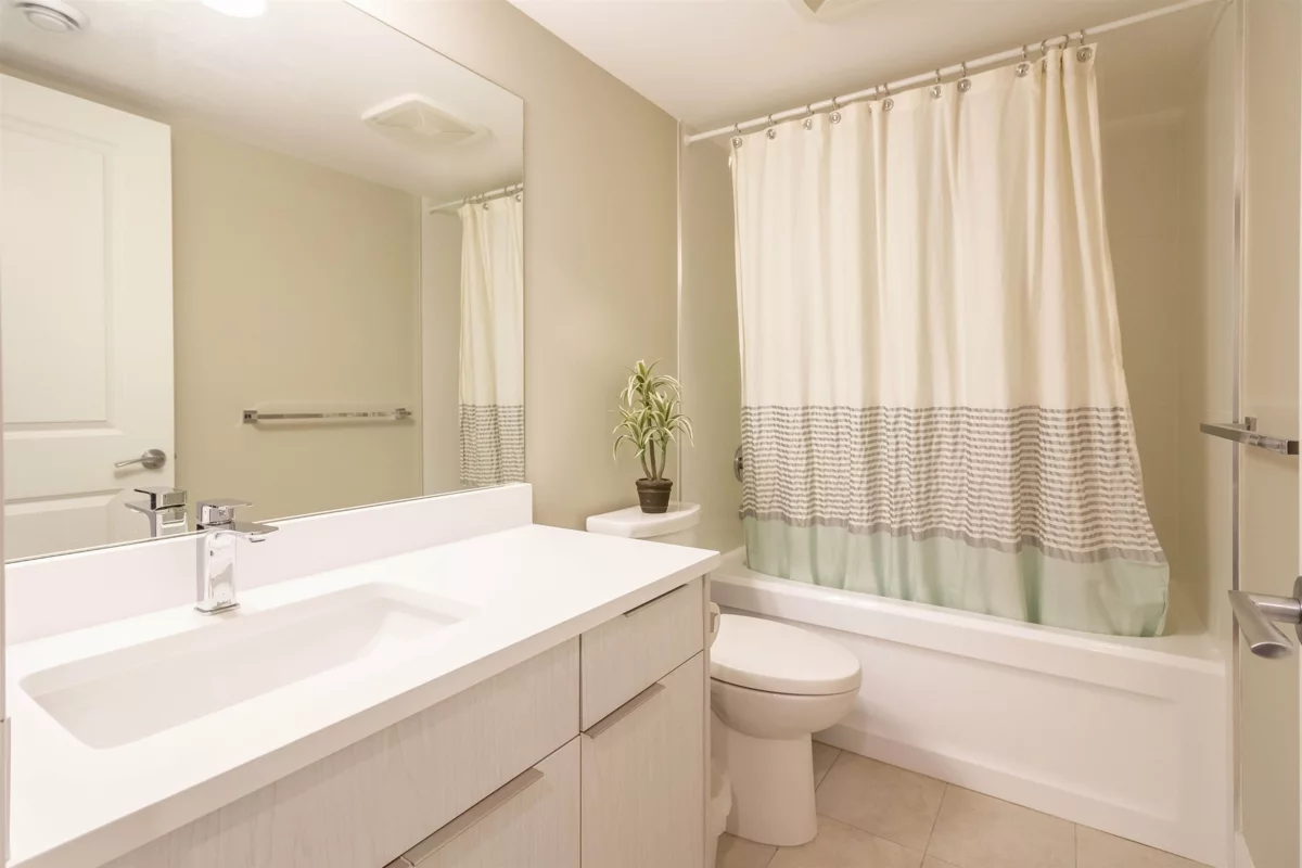 Swimming Pool Photo of 13712 232 Street, Maple Ridge, BC