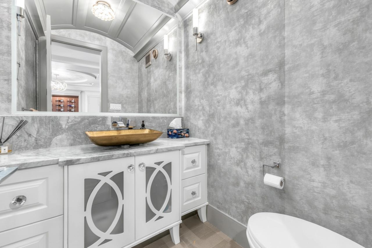 Walk-In Closet Photo of 5028 Maple Road, Richmond, BC