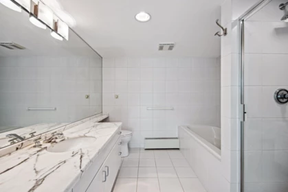 Hallway Photo of 901 1550 W 15th Street, Vancouver, BC