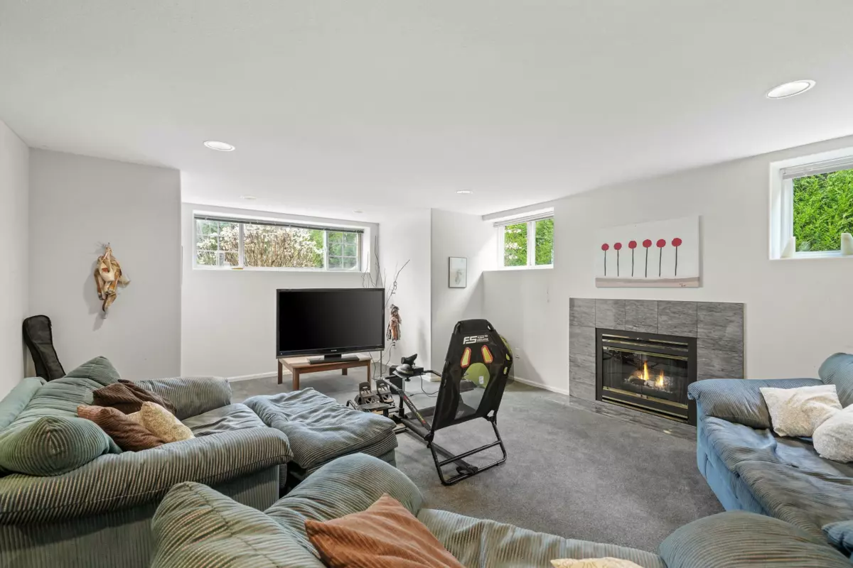 Garden / Landscaping Photo of 220 Fern Drive, Anmore, BC