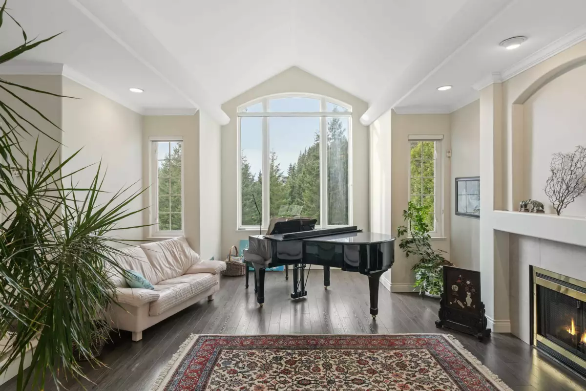 Kitchen Island Photo of 220 Fern Drive, Anmore, BC