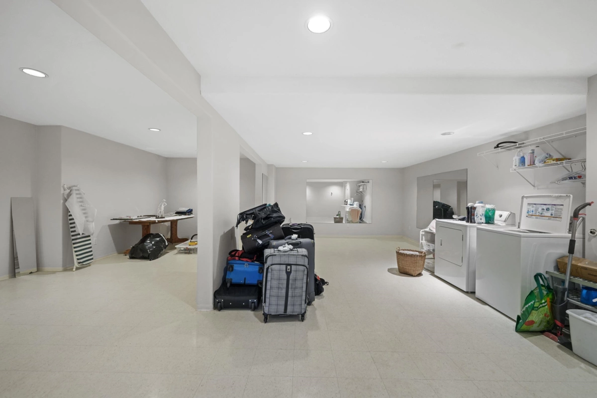 Swimming Pool Photo of 220 Fern Drive, Anmore, BC