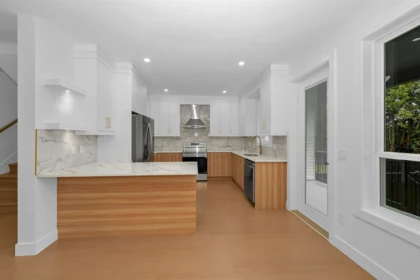 Primary Bedroom Photo of 5 2168 W Vinewood Street, Abbotsford, BC