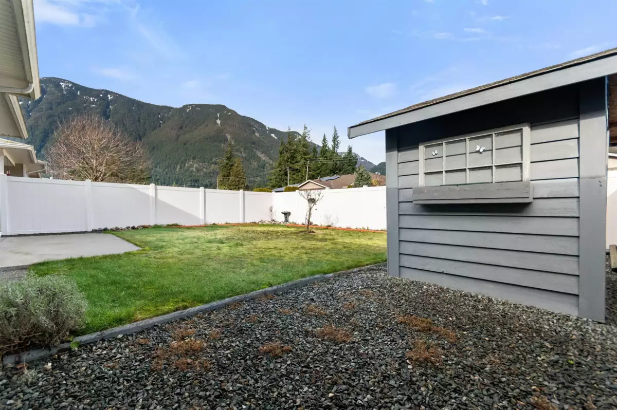 Hot Tub / Spa Photo of 1 425 Stuart Street, Hope, BC