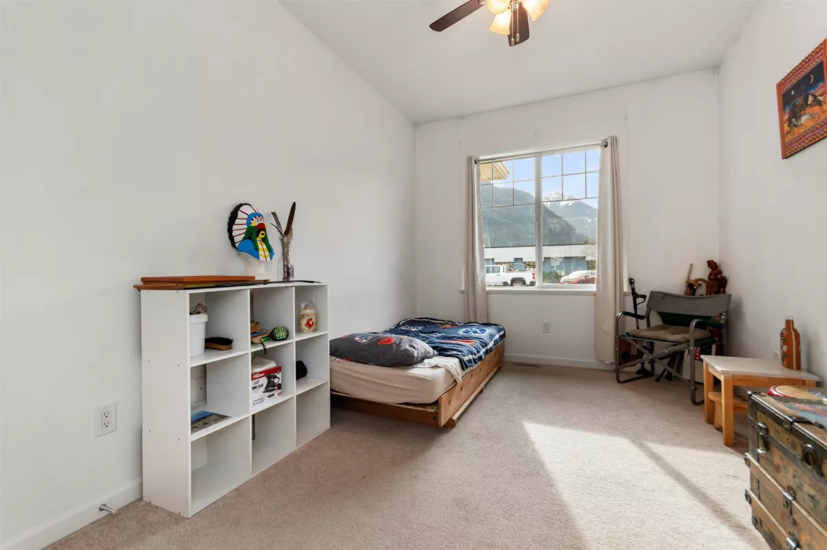 Staircase Photo of 1 425 Stuart Street, Hope, BC