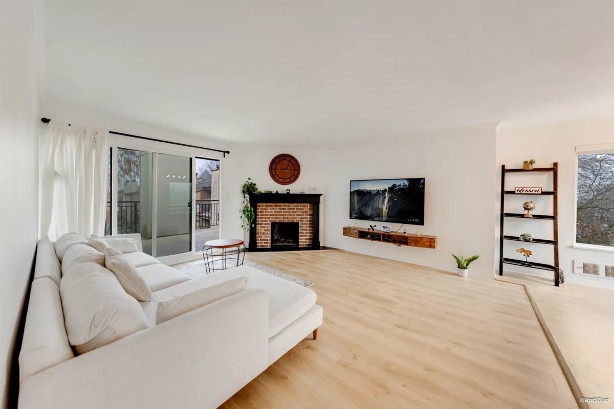 Bedroom 3 Photo of 306 7851 No. 1 Road, Richmond, BC