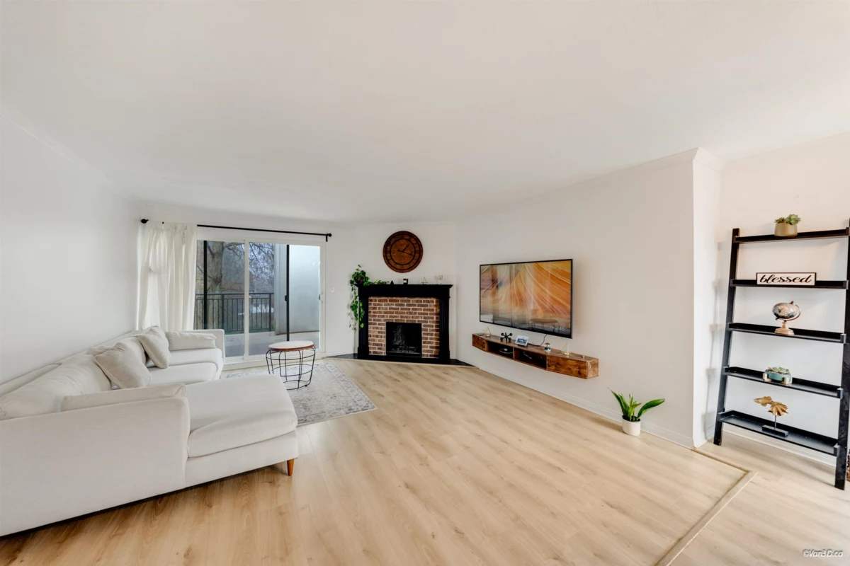 Loft / Bonus Room Photo of 306 7851 No. 1 Road, Richmond, BC