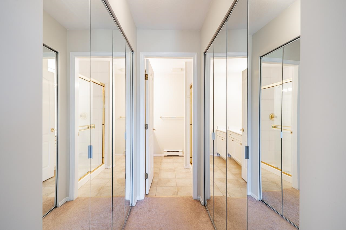 Guest Bathroom Photo of 314 15110 108 Avenue, Surrey, BC