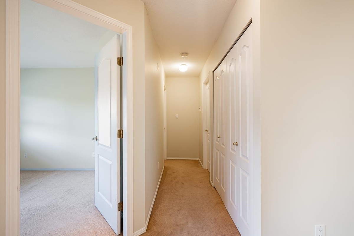 Walk-In Closet Photo of 314 15110 108 Avenue, Surrey, BC