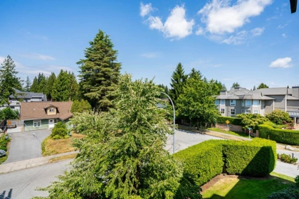 Garage Interior Photo of 314 15110 108 Avenue, Surrey, BC