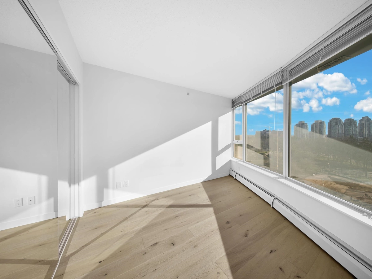 Bedroom 2 Photo of 802 58 Keefer Place, Vancouver, BC
