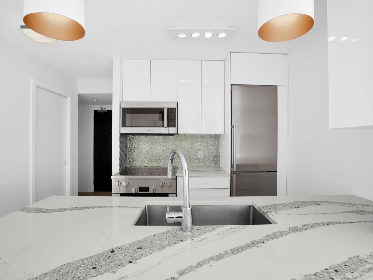 Kitchen Island Photo of 802 58 Keefer Place, Vancouver, BC