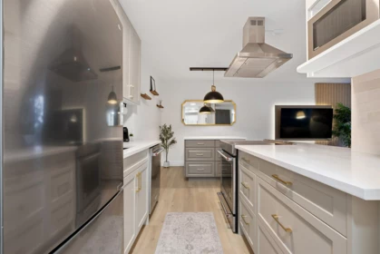 405 4105 Imperial Street, Burnaby, BC, Burnaby — Apartment/Condo for sale