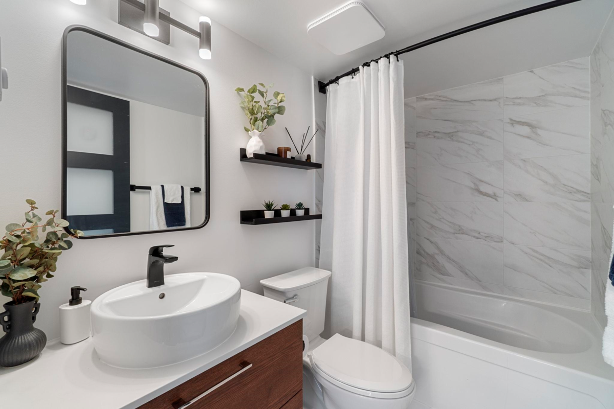 Backyard Photo of 3005 84 Grant Street, Port Moody, BC